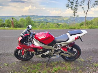 Yamaha YZF R1 1999 - 12