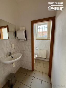 Pronájem obchodních prostor, Chrudim, ul. Ležáků - 12