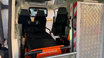 Ford Transit Custom, r. 2015. Motor 2.2 TDCi, výkon 74 kW - 12