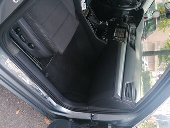 ŠKODA SUPERB 2,0TDi 110kw DSG GPS Panorama Xenon 2016 - 12