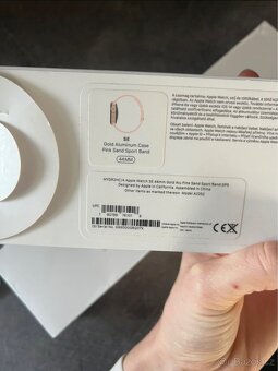 Apple Watch SE 44mm - 12