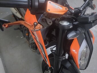 KTM 790 Duke 2023 - 12