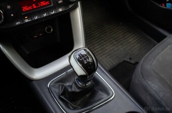 Kia Ceed SW 1.6 GDI - 12