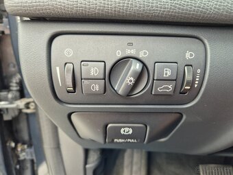 Volvo XC60 2.4tdi 130kw - 12