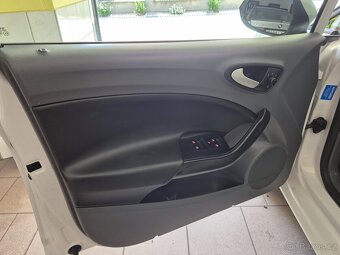 Seat Ibiza 1.4i 16v 2010 - 12