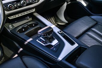 Audi A4 Avant 45 3.0 TDI S line quattro tiptronic / TOP STAV - 12