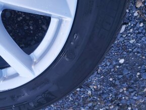 Sada 18" ALU disků BMW 5x120 + zimní pneu Michelin - 12