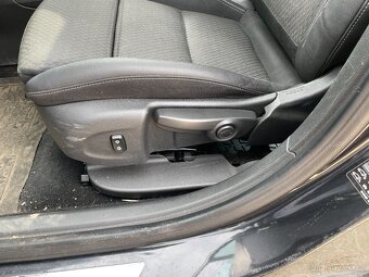 Opel Astra kombi, r.2016, 148000 km, Koupeno v ČR 1. majitel - 12