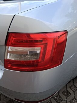 ŠKODA OCTAVIA - 12