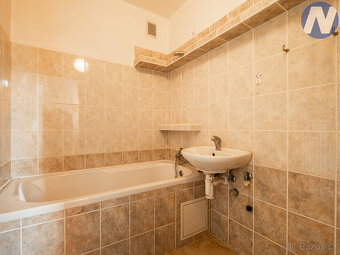 Volary, dr. byt 3+1 s balkonem - 12