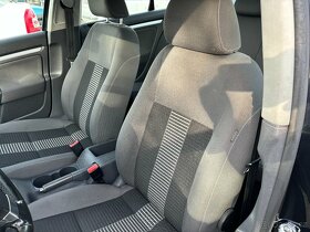 Volkswagen Jetta 1.6i - 12