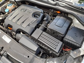 Prodám VW golf 6 - 12