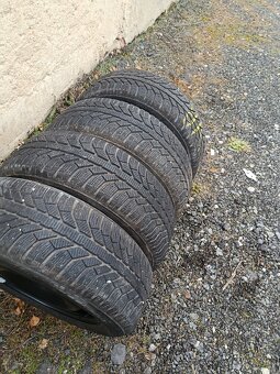 Zimní 205/60/16 Ford - 12