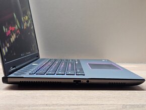 ALIENWARE M16 R2_240HZ 2K_U9-185H_32GB_1TB_RTX 4070 8GB - 12