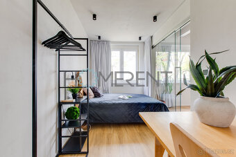 Pronájem luxusně zařízeného bytu 2+kk (38m²) - Praha 4, ul.  - 12