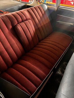 Tatra 603 sedacky interieru - 12