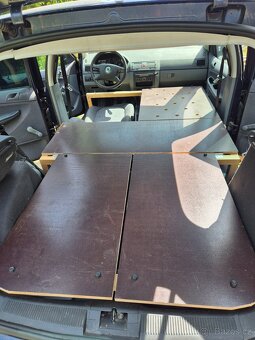 Spací vestavba Fabia I - 12