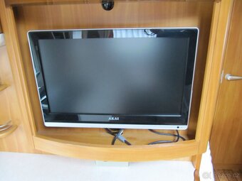 Prodám karavan Hobby 495 ufe,model 2008 + mover + předstan. - 12