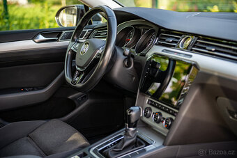 VW-PASSAT-B8-110KW-DSG-SEDAN-ČR-CARPLAY-TAŽNÉ-ROZVODY-TOP - 12