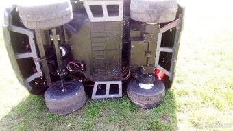 Dětské elektrické autíčko-k opravě - 12