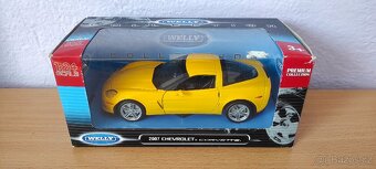 Modely aut 1/24 - Welly 2 - 12