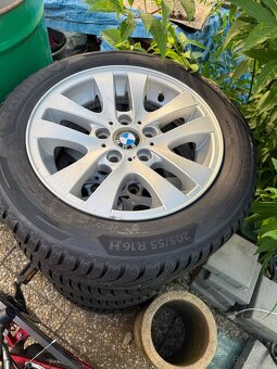 BMW 3 318i 2008 - 12