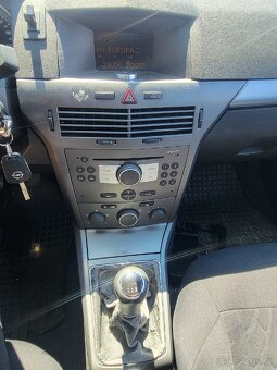 Opel Astra Station Wagon 1.7CDTi, 74kw, nová STK - 12