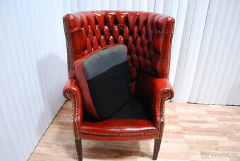 CHESTERFIELD BARREL BACK CHAIR - 12