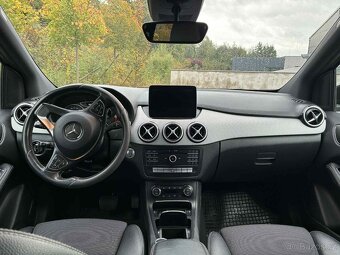 Mercedes Benz B200 - 12