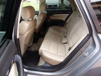 Audi A6 Allroad 3.0 TDI Quattro,xenony,tažné,kůže,serviska - 12