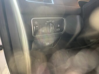 Volvo XC60 2.0 D4 Drive-E Summum - 12