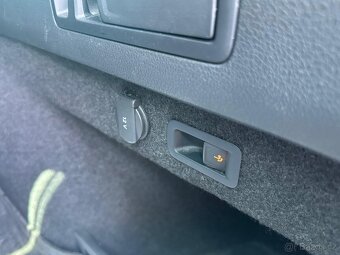VW PASSAT R-LINE 2.0 TDi EVO MATRIX VIRTUAL PANORAMA TAŽNÉ - 12