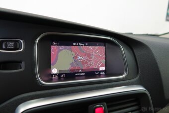 Volvo V40 T2 90kW, A/T, MOMENTUM, ZÁRUKA, VÝHŘEV - 12