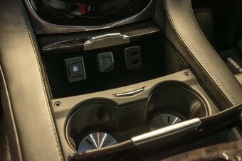 Cadillac Escalade, 6.2 V8 AWD PLATINUM EU VERZE - 12