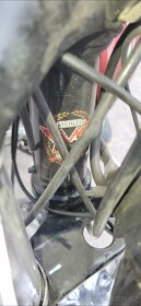 metchless G11 600 - 12