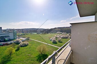 Pronájem bytu 64 m² s terasou 100 m² - 12