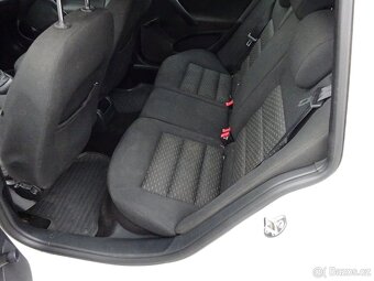 Škoda Octavia 1.6 TDI Combi r.v.2011 (77 kw) Koupeno v ČR - 12