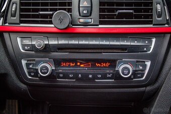 BMW Rad 3 320i A/T Sport Line ZÁRUKA 1 rok / 20 000km - 12