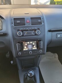 VW TOURAN 1.4 TSI 7 MÍST HIGHLINE - 12