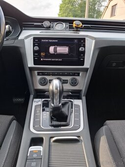Volkswagen Passat B8 2.0 TDI DSG BlueMotion Edition - 12