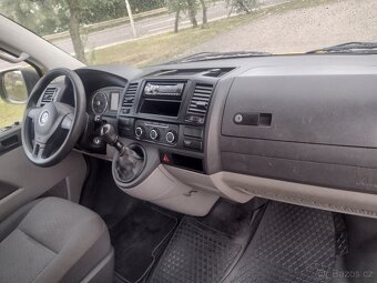 Volkswagen Transporter T5 2.0TDI - 12