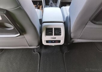 Volkswagen Touran 1,6 TDI nafta manuál 81 kw - 12