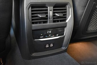 BMW 320d xDrive NEZÁVISLÉ TOPENÍ DPH ČR 1.MAJITEL - 12