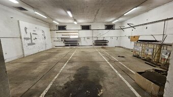 Pronájem 2+1 + garáž, 100 m² – vhodné pro firmu, - 12