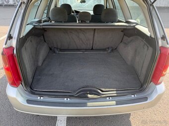 FORD FOCUS COMBI 1,8 TDDi 66kW - 2. majitel - Servis - 12