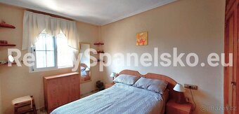 Prodej prostorného domu 3kk s střešní terasou ORIHUELA COSTA - 12