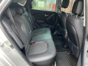 HYUNDAI IX35 1,7 CRDI TRIKOLOR 4X2 / STYLE / 2012 - 12