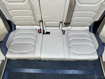 VW Touareg III CR7 kuzeny interier sedacky - 12