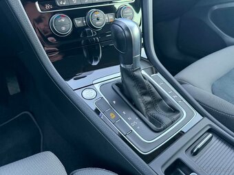 VW Golf 2.0, 110 kW, nafta, top výbava - 12