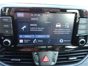 Hyundai i30 FB 1.0T-GDI 88kW FAMILY COMFORT ZÁRUKA - 12
